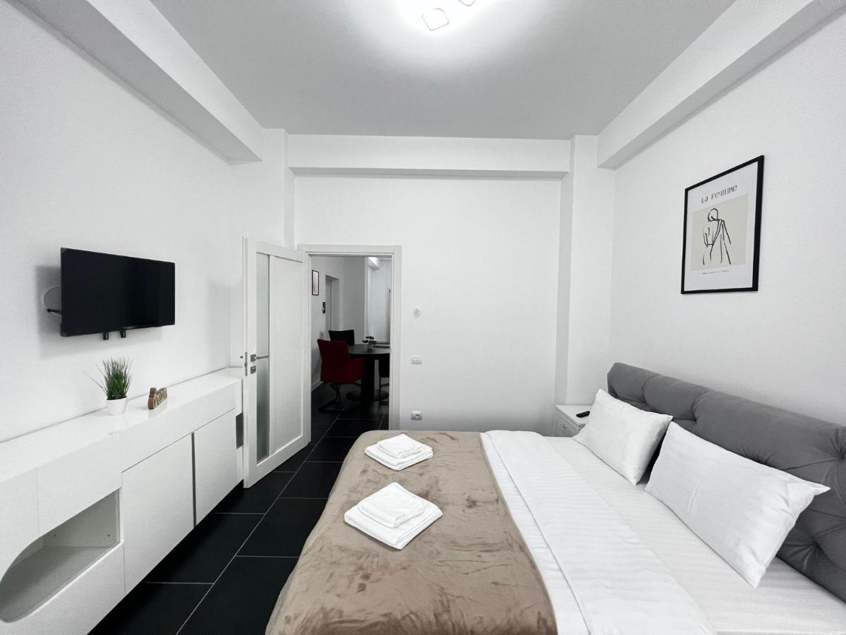 Cozy Aparthotel - Central City Suceava Exteriör bild
