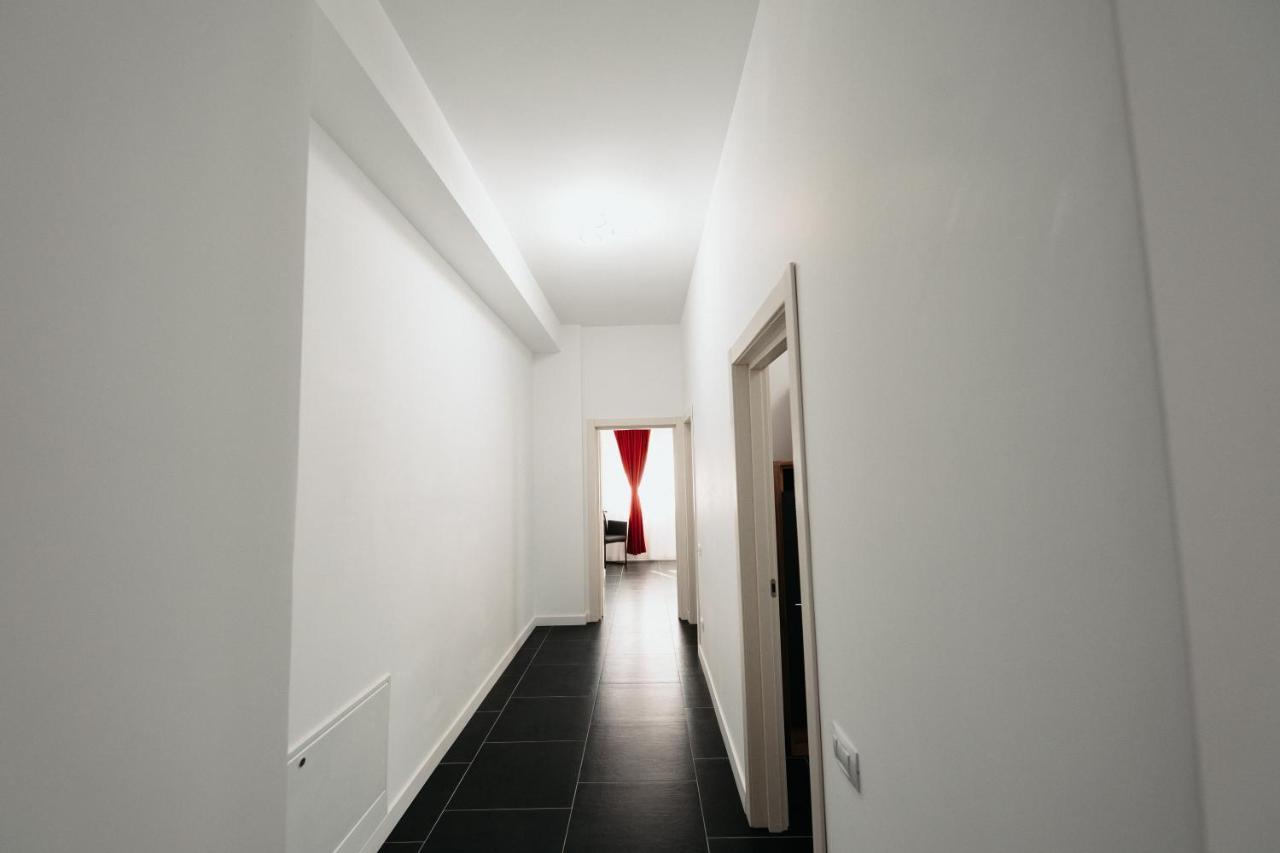 Cozy Aparthotel - Central City Suceava Exteriör bild